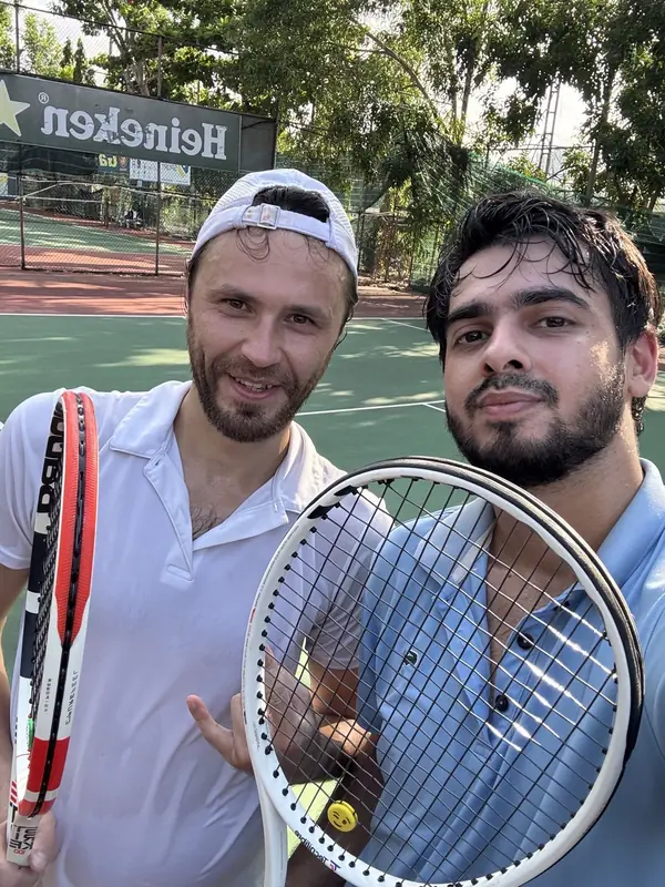 Vladimir Cherepanov победил(а) в жестком спарринге Timur Abakarov со счетом 6:1, 7:6 (7:5)