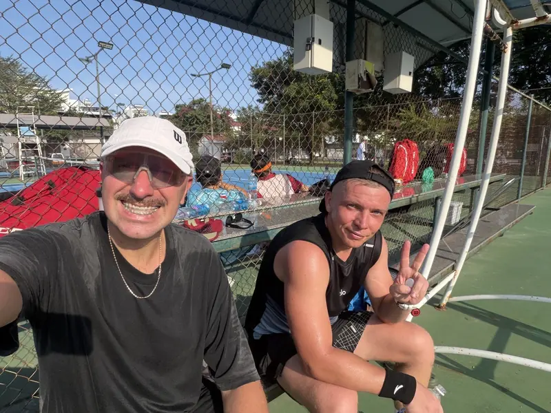 Artur Zakharov выиграл(а) в спарринге у Oleg Chegodin со счетом 6:4, 6:3