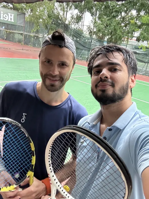 Timur Abakarov выиграл(а) в спарринге у Vladimir Cherepanov со счетом 7:5